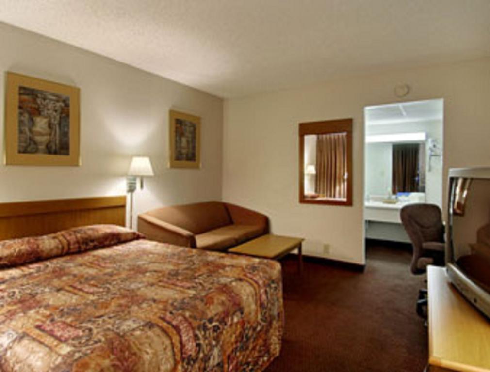 Howard Johnson Inn & Suites コロンバス 部屋 写真